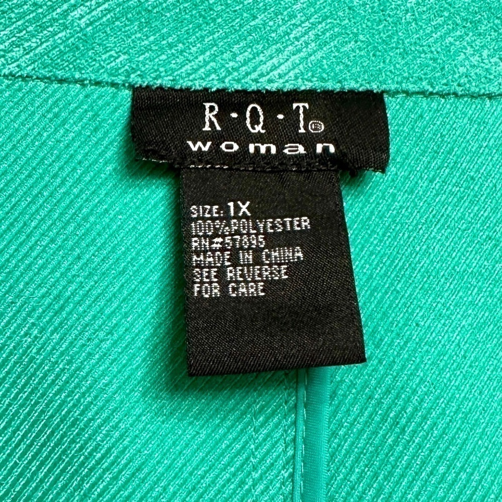 R•Q•T WOMAN, TEAL GREEN, 3 BUTTON JACKET. DRESSY OR CASUAL WEAR. SIZE 1X - Picture 5 of 7